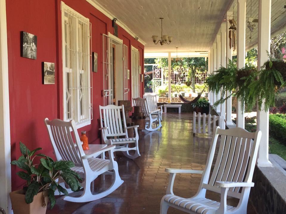 Hotel Hacienda El Rodeo Vueltas Luaran gambar