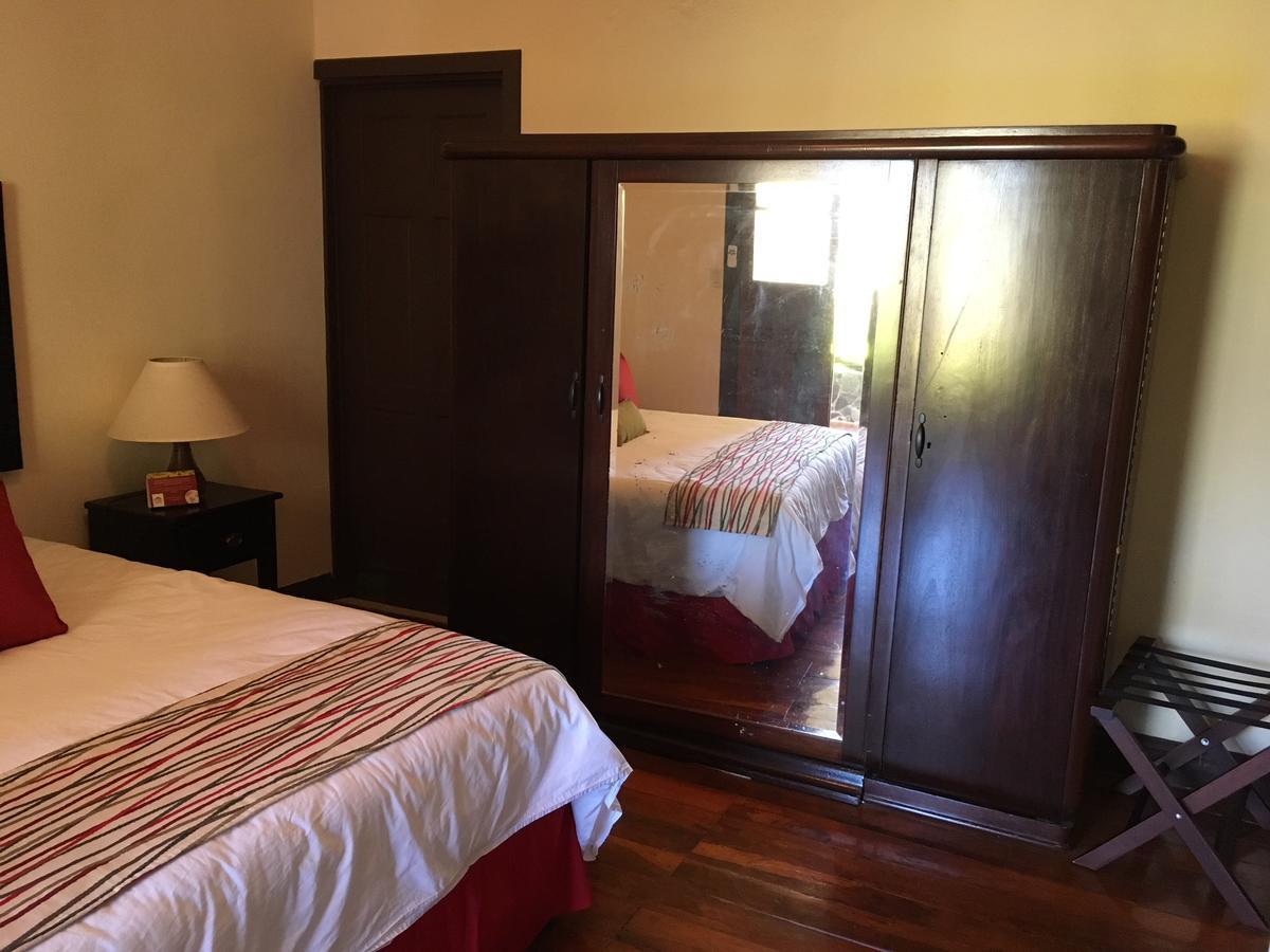 Hotel Hacienda El Rodeo Vueltas Luaran gambar