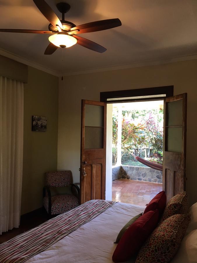 Hotel Hacienda El Rodeo Vueltas Luaran gambar