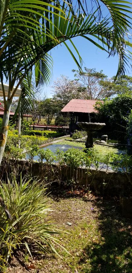 Hotel Hacienda El Rodeo Vueltas Luaran gambar
